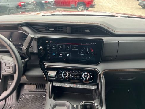 Used 2024 GMC Sierra 3500 AT4 w/ AT4 Preferred Package AWD/4WD image 24