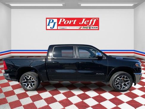 Used 2025 RAM 1500 Laramie image 6