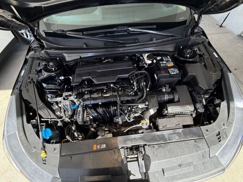 Used 2025 Kia K4 LXS image 31