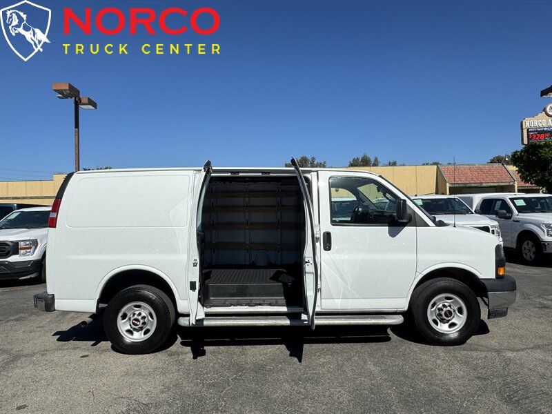 Used 2023 GMC Savana 2500 w/ Driver Convenience Package RWD image 2