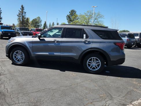 New 2026 Ford Explorer Active AWD/4WD image 6