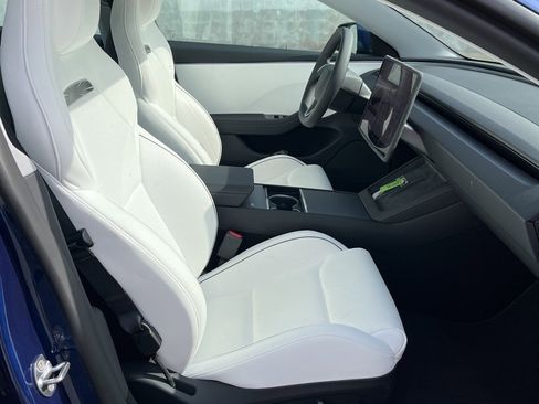 Used 2025 Tesla Model 3 Performance image 2