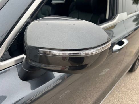 Certified 2024 Kia Telluride S w/ S Sunroof Package AWD/4WD image 30