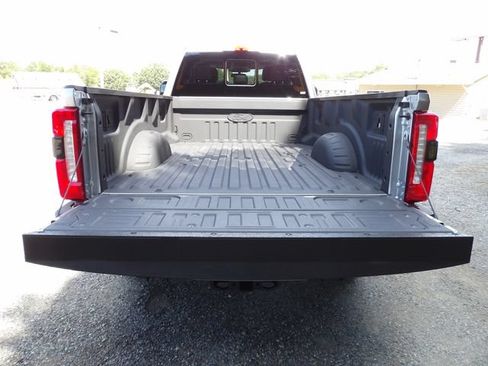 Used 2024 Ford F250 Lariat w/ Chrome Package AWD/4WD image 12