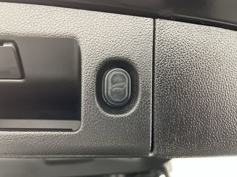 Used 2017 Chevrolet Tahoe Premier AWD/4WD image 36