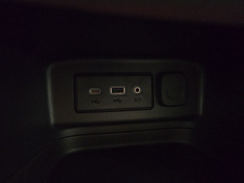 Certified 2020 Chevrolet Equinox LS w/ LS Convenience Package FWD image 27