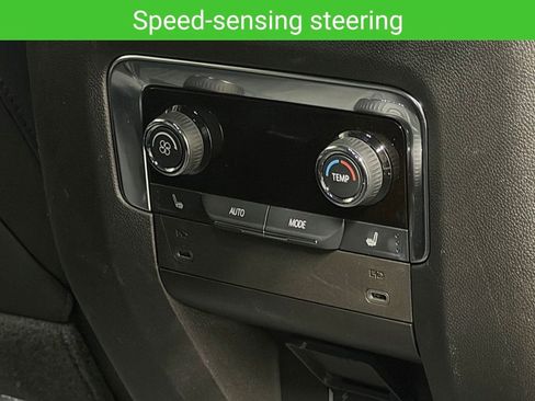 Used 2025 Chevrolet Suburban Premier AWD/4WD image 24