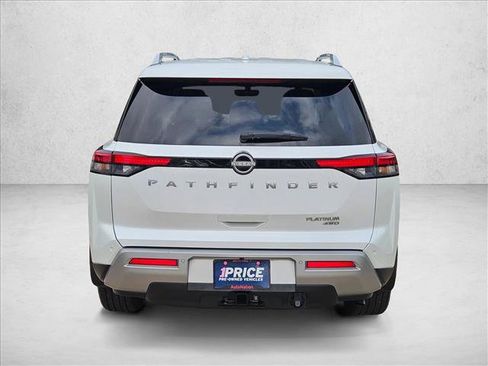 Used 2025 Nissan Pathfinder Platinum AWD/4WD image 6