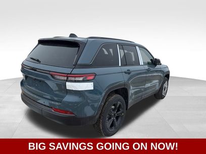 New 2026 Jeep Grand Cherokee Limited w/ Limited Altitude Package