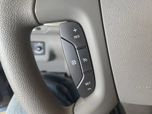 Used 2013 Chevrolet Traverse LS FWD image 20