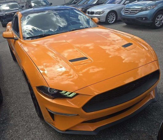 Used 2019 Ford Mustang Coupe w/ Black Accent Package RWD image 3