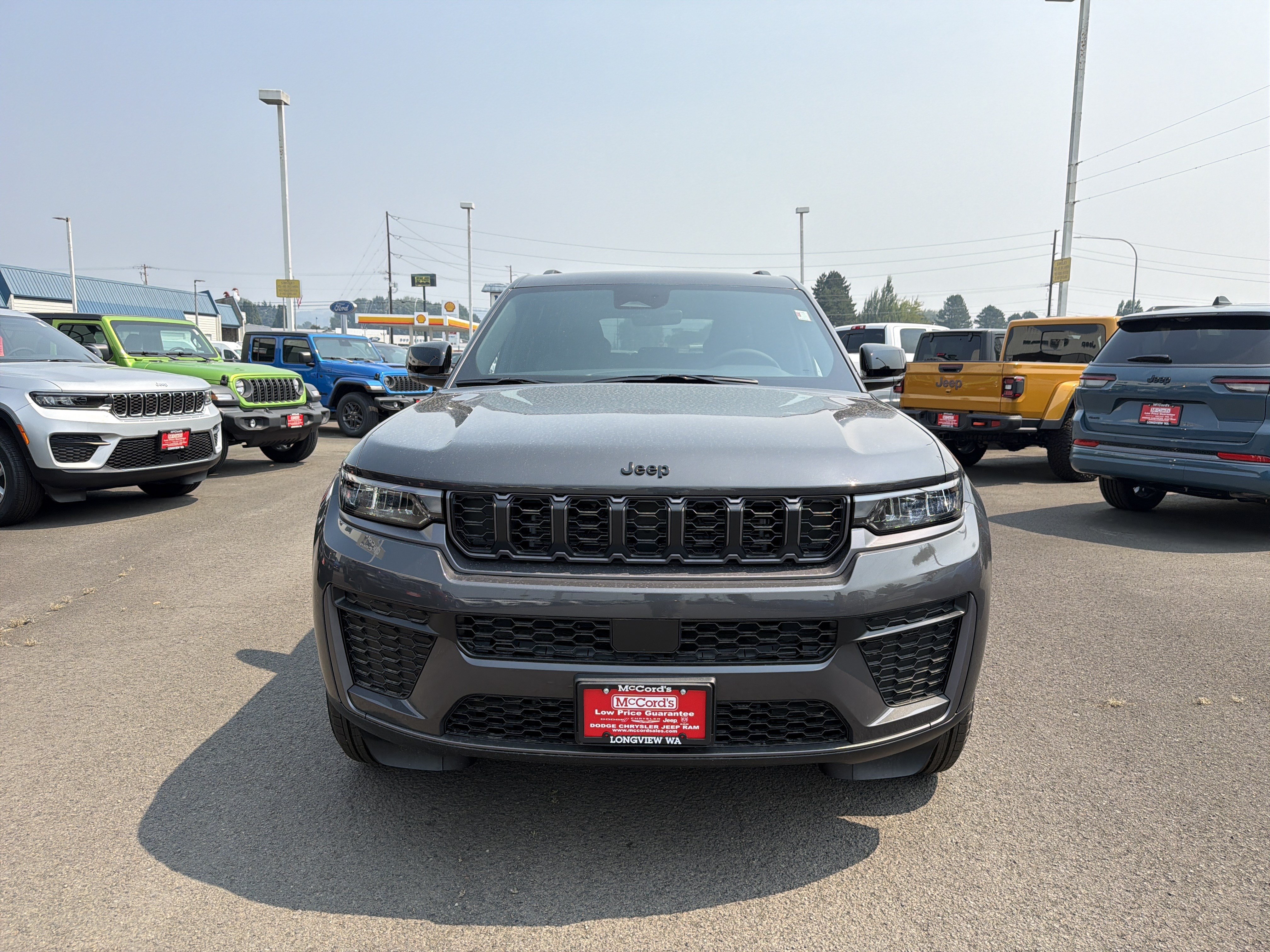 New 2026 Jeep Grand Cherokee Altitude AWD/4WD image 8
