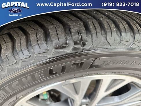 Used 2022 Ford Escape SEL FWD image 14