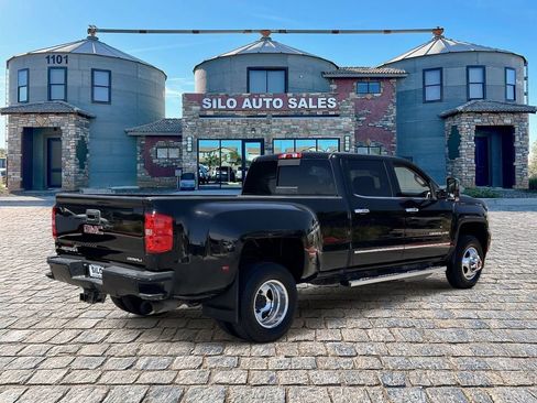 Used 2018 GMC Sierra 3500 Denali w/ Duramax Plus Package AWD/4WD image 5