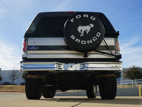 Used 1995 Ford Bronco XLT image 13