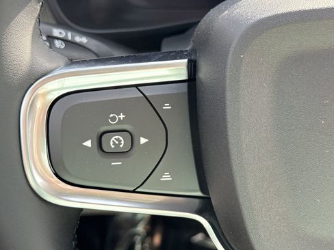 New 2026 Volvo XC40 B5 Plus w/ Protection Package Premier image 22