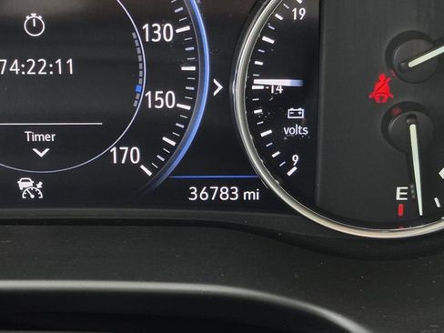 Used 2023 Buick Enclave Avenir w/ Avenir Technology Package FWD image 26