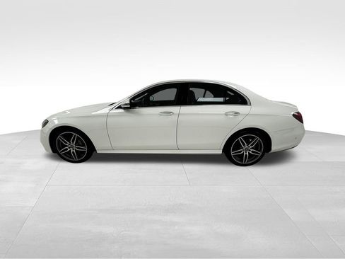 Used 2023 Mercedes-Benz E 350 Sedan image 4