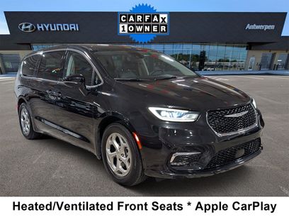 Used 2024 Chrysler Pacifica Limited