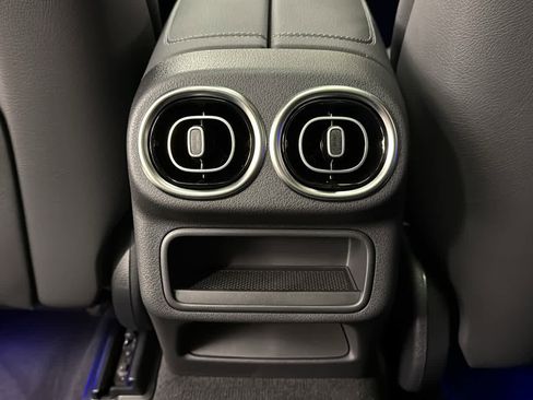 New 2026 Mercedes-Benz GLC 300 4MATIC image 28