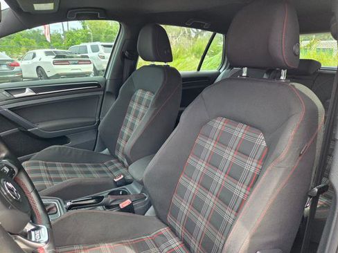 Used 2015 Volkswagen GTI S image 25