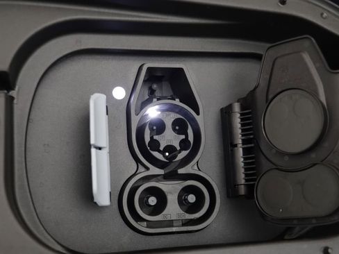 New 2026 BMW iX xDrive45 image 19