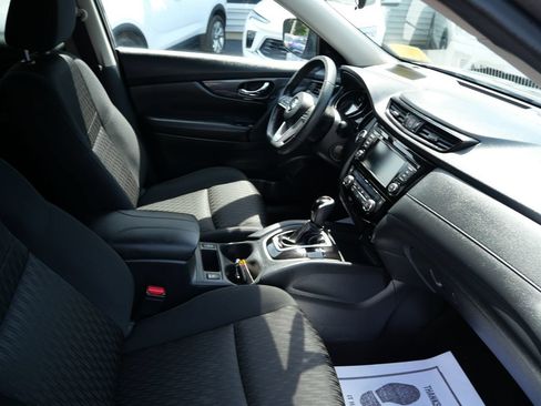 Used 2018 Nissan Rogue SV FWD image 27