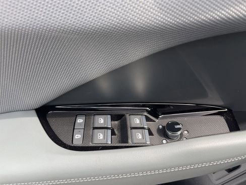 New 2026 Audi Q3 quattro 2.0T AWD/4WD image 10