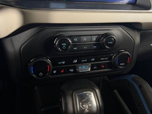 Used 2024 Ford Bronco Wildtrak AWD/4WD image 16