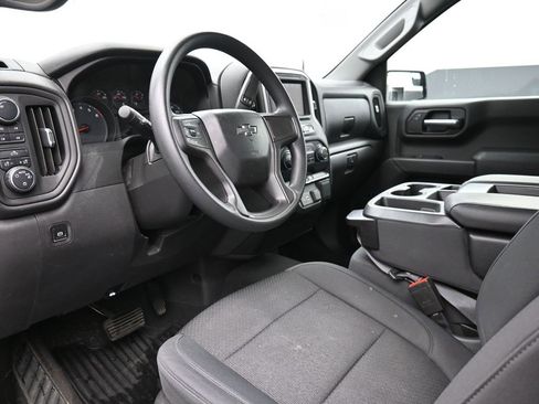 Used 2021 Chevrolet Silverado 1500 Custom Trail Boss w/ LPO, Dark Essentials Package image 17