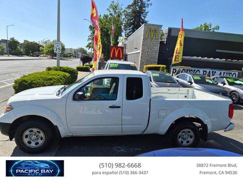 Used 2019 Nissan Frontier S RWD image 4
