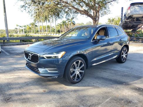 Used 2020 Volvo XC60 T5 Inscription image 3