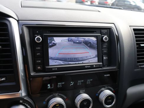 Used 2019 Toyota Sequoia Platinum AWD/4WD image 22