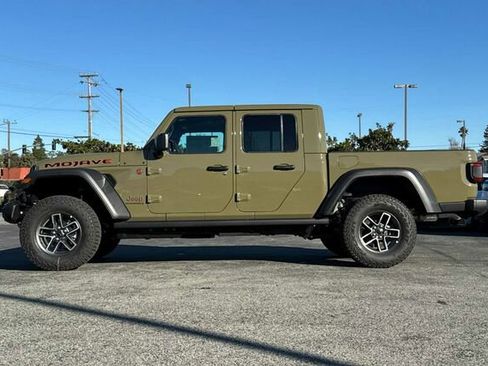 New 2026 Jeep Gladiator Mojave image 7