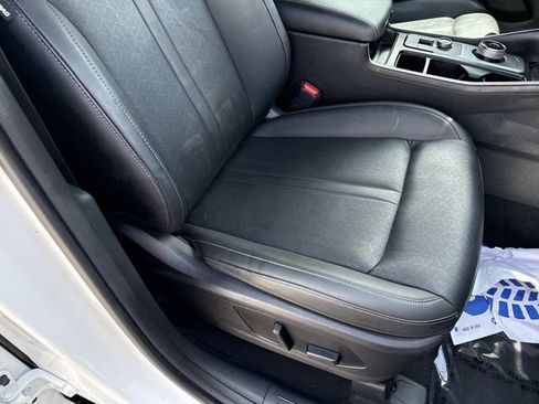 Used 2023 Kia Sorento EX AWD/4WD image 10