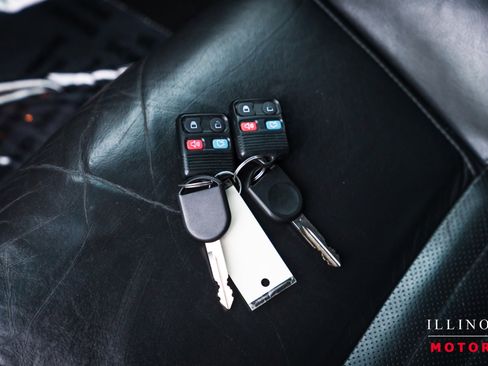 Used 2003 Ford Thunderbird RWD image 33