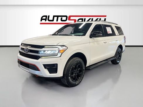 Used 2022 Ford Expedition Timberline image 3