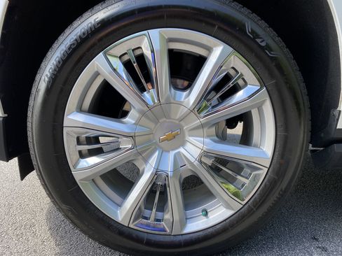 Used 2024 Chevrolet Tahoe High Country w/ Premium Package AWD/4WD image 46