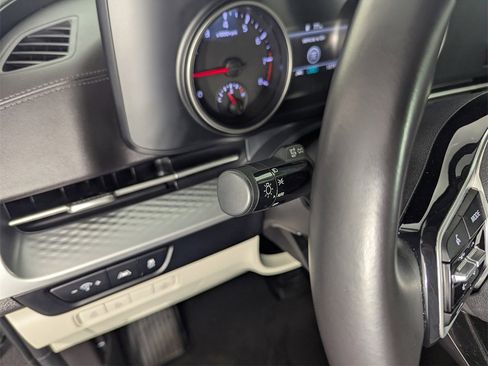 Used 2022 Kia Carnival LX image 21