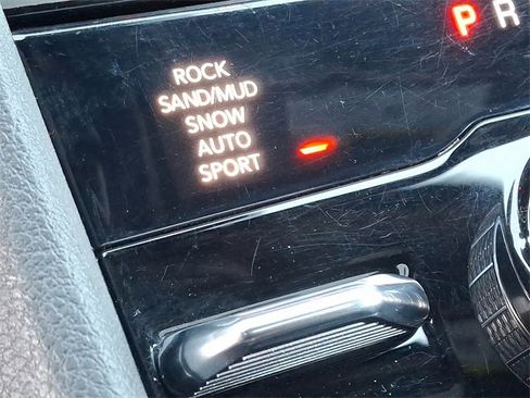 Used 2023 Jeep Grand Cherokee Overland w/ Luxury Tech Group IV image 26