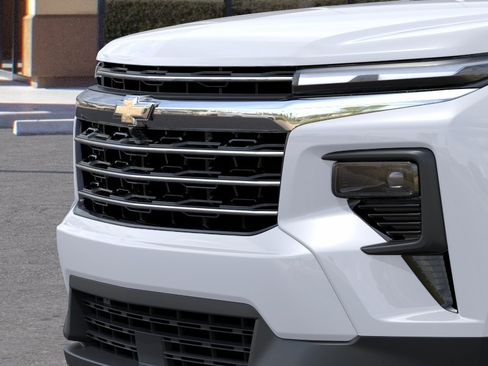 New 2026 Chevrolet Traverse LT w/ LPO, Floor Liner Package FWD image 37