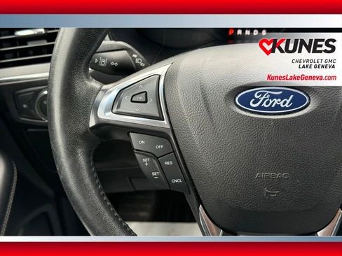 Used 2022 Ford Edge Titanium AWD/4WD image 45