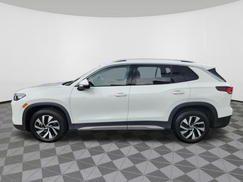 Certified 2025 Volkswagen Tiguan S AWD/4WD image 5
