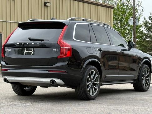 Used 2018 Volvo XC90 T5 Momentum w/ Convenience Package AWD/4WD image 5