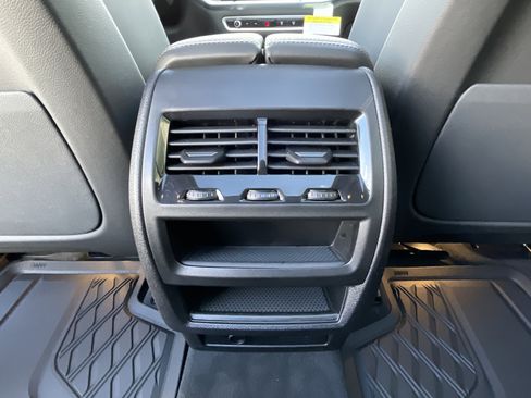 New 2026 BMW X5 sDrive40i w/ M Sport Package image 25