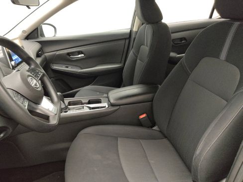 Used 2024 Nissan Sentra SV FWD image 17