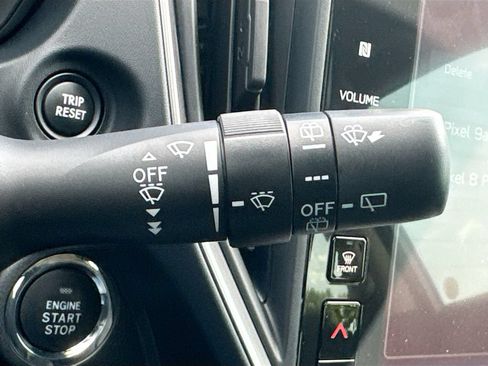 Certified 2025 Subaru Impreza 2.0i Sport AWD/4WD image 16