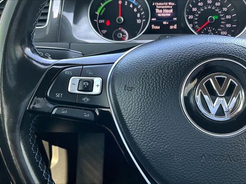 Used 2013 Volkswagen GTI w/Sunroof & Navi image 18