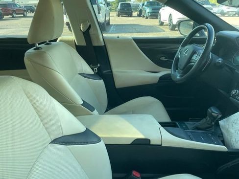 Used 2022 Lexus ES 350 w/ Premium Package FWD image 8