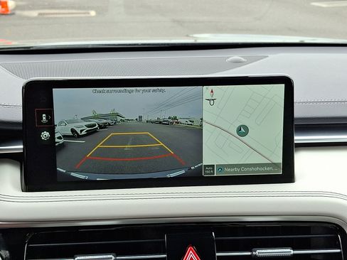 Used 2025 Genesis G70 2.5T image 18